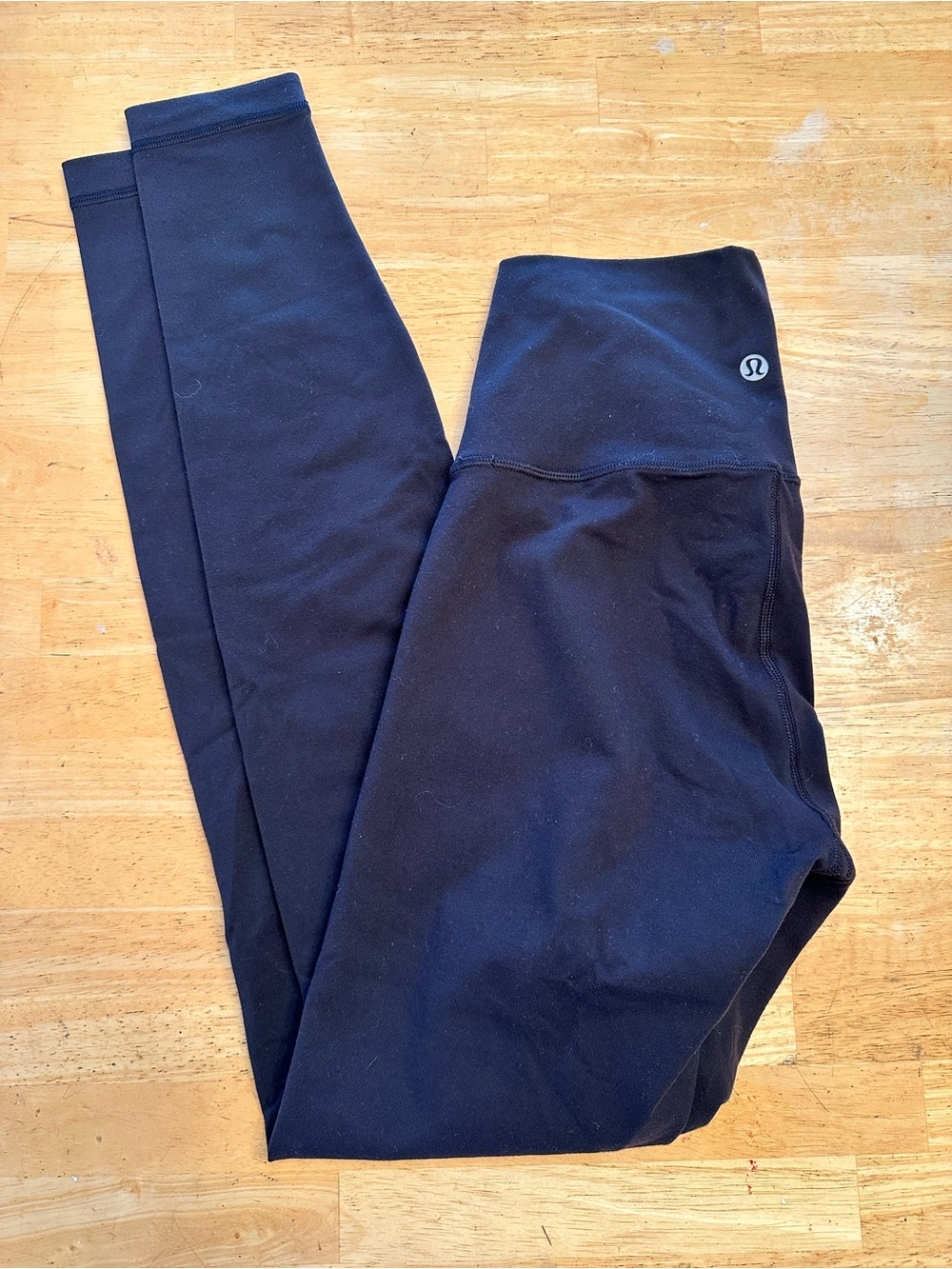 Lululemon leggings size 4